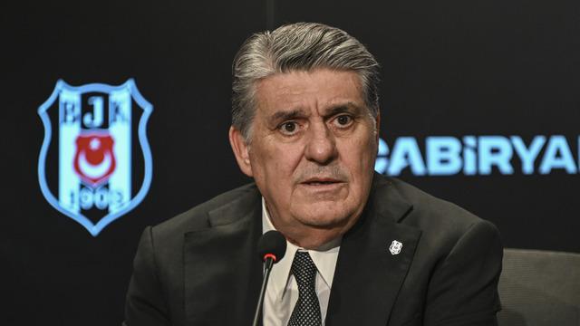 Beşiktaş Başkanı Serdal Adalı iftarda bombayı patlattı: Onun kariyeri bitti!