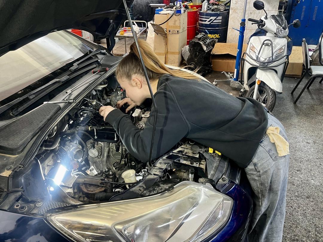 Sanayinin 17 yaşındaki kadın ustası: &Ouml;nce şaşırıp sonra tebrik ediyorlar 5