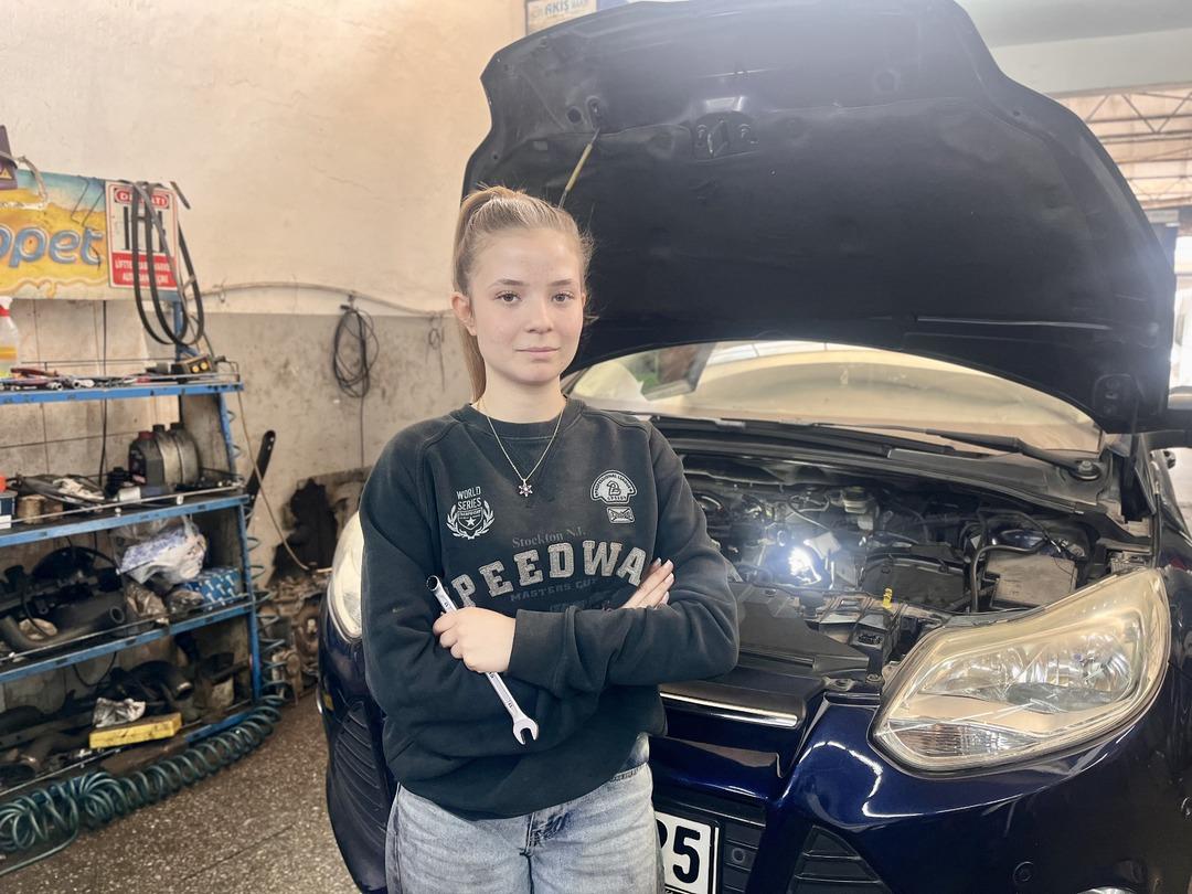 Sanayinin 17 yaşındaki kadın ustası: &Ouml;nce şaşırıp sonra tebrik ediyorlar 6