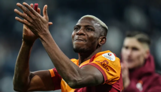 Osimhen bu akşam şaşkına d&ouml;necek! Taraftardan b&uuml;y&uuml;k s&uuml;rpriz