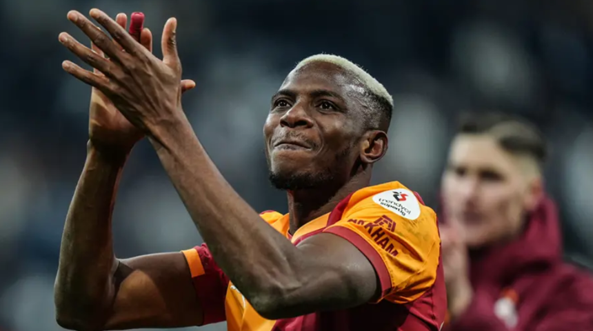 Osimhen bu akşam şaşkına d&ouml;necek! Taraftardan b&uuml;y&uuml;k s&uuml;rpriz