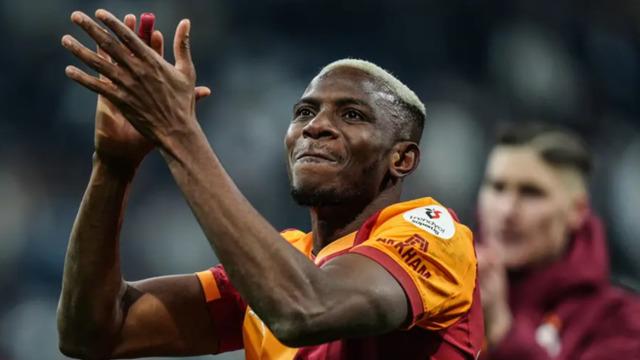 Osimhen bu akşam şaşkına dönecek! Taraftardan büyük sürpriz