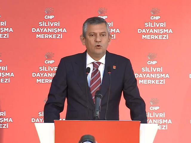 "Cumhuriyet tarihinde ilk kez" deyip sert &ccedil;ıktı