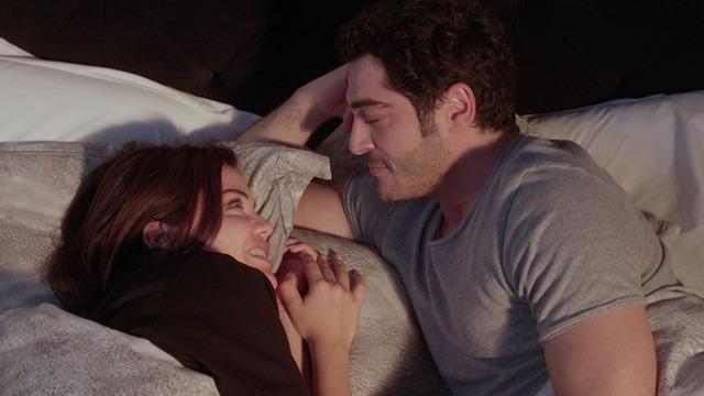 Sahtekarlar dizisinin fişi çekildi! Başrol Hilal Altınbilek ülkeyi terk ediyor