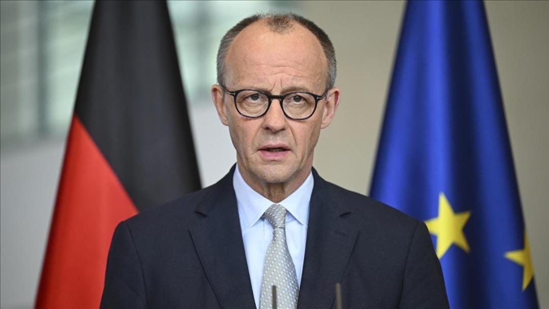 Y&uuml;r&uuml;yedur Sanchez! Trump ın baş destek&ccedil;isi Alman şans&ouml;lye iki kez aradı, cevap bile vermedi 2