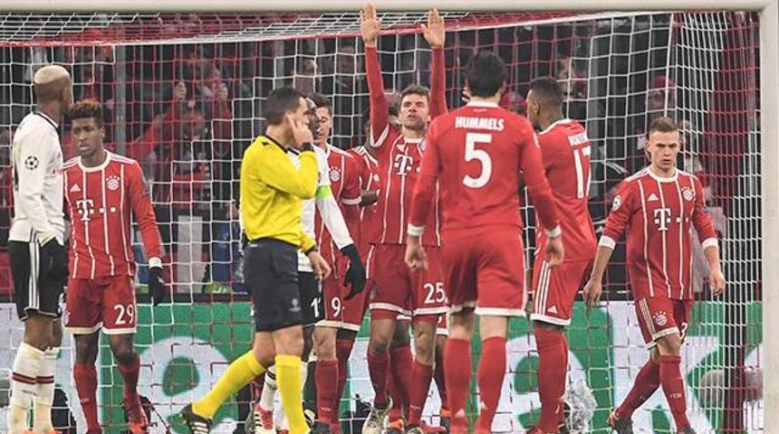 Bayern M&uuml;nih - Beşiktaş ma&ccedil;ında Thomas M&uuml;ller'in şutu James Rodriguez'i sakatladı