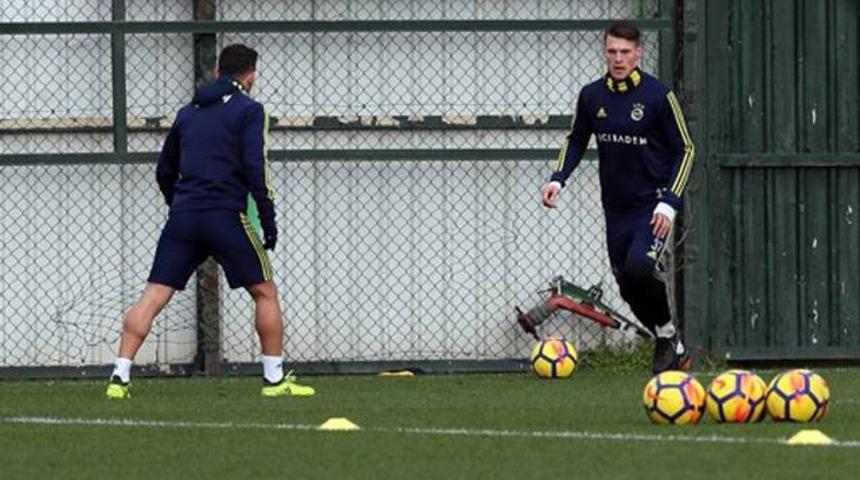 Fenerbah&ccedil;e'de Martin Skrtel sevinci! Beşiktaş derbisinde...