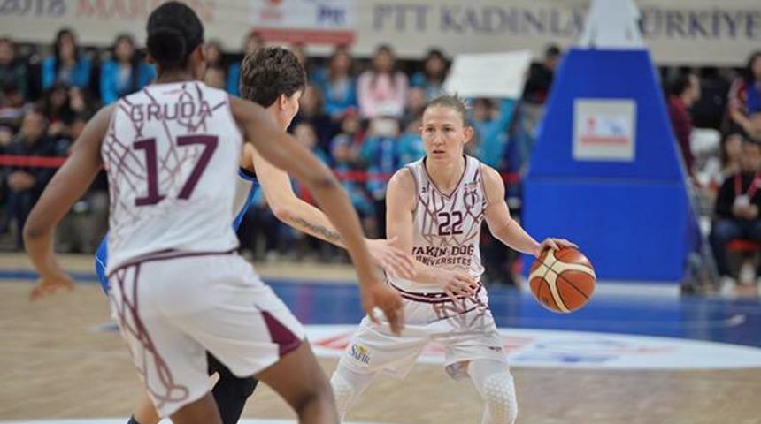 PTT Kadınlar T&uuml;rkiye Kupası'nı Yakın Doğu &Uuml;niversitesi kazandı