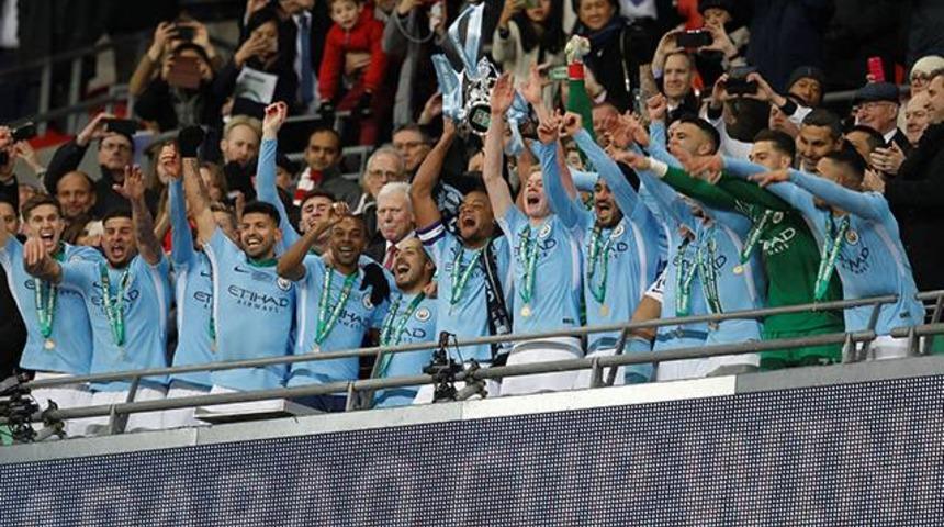 Manchester City Arsenal'i 3-0 yendi ve İngiltere Lig Kupası'nın sahibi oldu