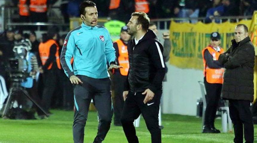 Akhisarspor-Galatasaray ma&ccedil;ında Okan Buruk oyundan atıldı