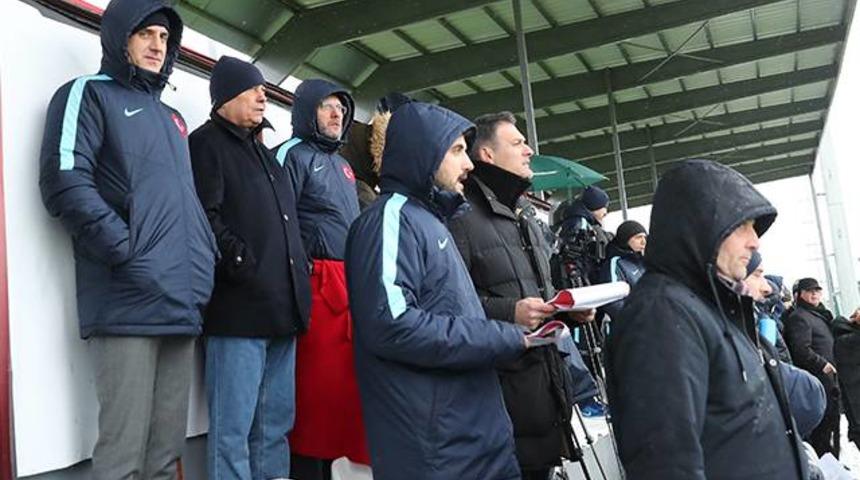 Lucesucu: 'T&uuml;rk futbolcusuna g&uuml;veniyorum'