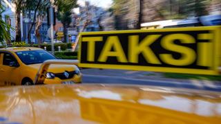 İzmir'de öldürülen taksi şoförü için meslektaşlarından konvoylu tepki