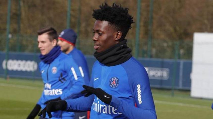 PSG'de Timothy Weah babasının izinde