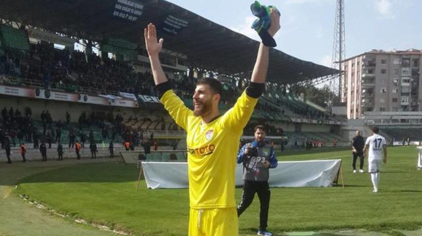 Manisaspor'a 1 puanı kaleci G&ouml;ktuğ Bakırbaş getirdi