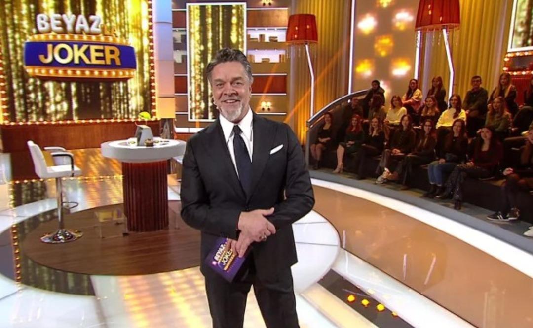 Beyaz la Joker de kriz &ccedil;ıktı! Y&ouml;netmen g&ouml;nderildi, g&uuml;n&uuml; değiştirildi 1