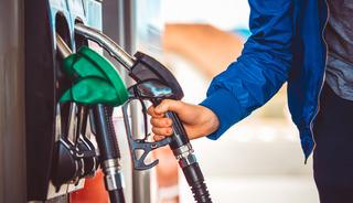 Akaryakıta zam geldi! Tabelada fiyat değişti