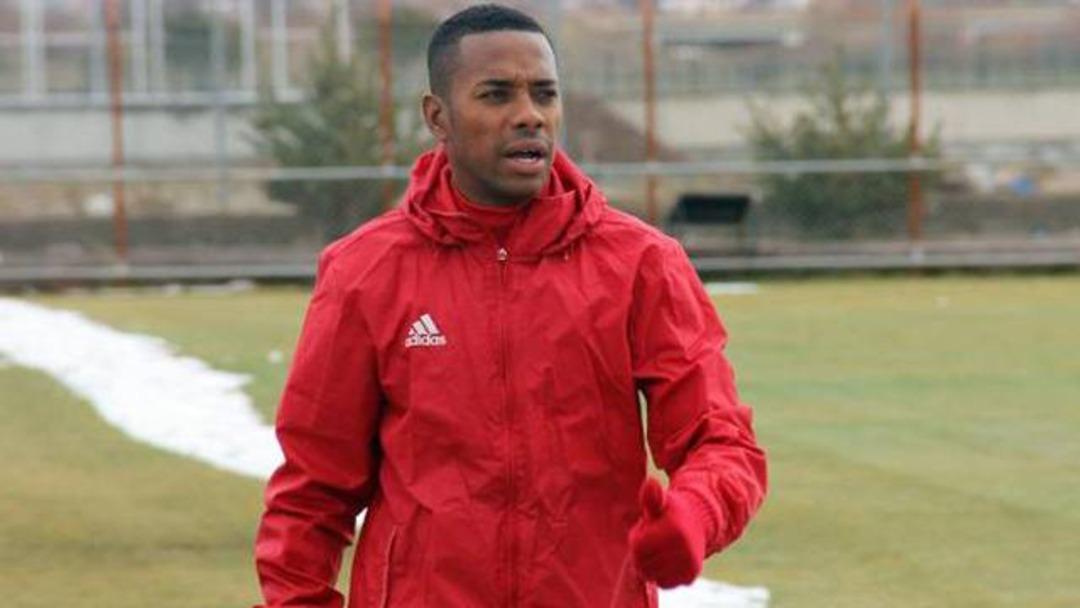 Robinho en iyi 11'ini a&ccedil;ıkladı