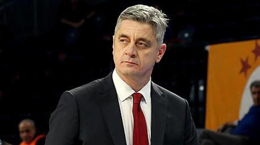 Galatasaray'da maaş krizi &ccedil;&ouml;z&uuml;ld&uuml;!