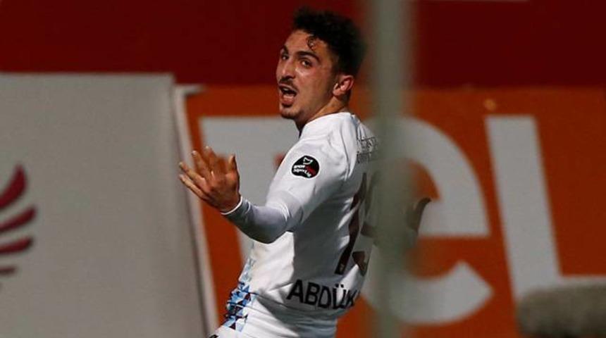 Trabzonspor'da Abdulkadir &Ouml;m&uuml;r antrenmanı tamamlayamadı