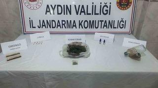 Uyuşturucu kullanırken suçüstü yakalandılar