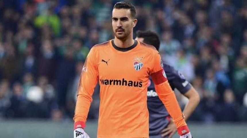 Fenerbah&ccedil;e'de Volkan Demirel'in yerine Harun Tekin geliyor