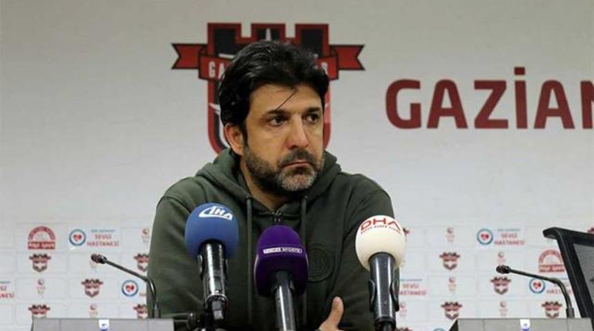 Oktay Derelioğlu: "Ka&ccedil; ma&ccedil; takım hainleriyle oynamışım"