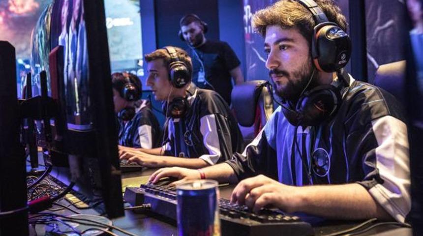 Red Bull Son Şampiyon&rsquo;da b&uuml;y&uuml;k finalin adı kondu!