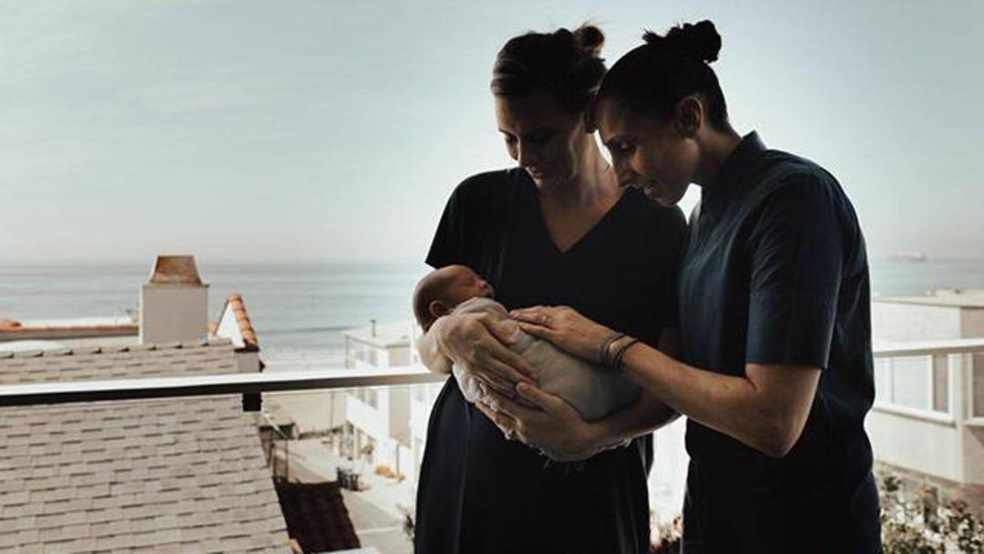 Diana Taurasi-Penny Taylor &ccedil;iftinin bebekleri d&uuml;nyaya geldi