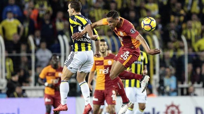 Fenerbah&ccedil;e-Galatasaray ma&ccedil;ında Fernando hem sakatlandı hem de cezalı duruma d&uuml;şt&uuml;