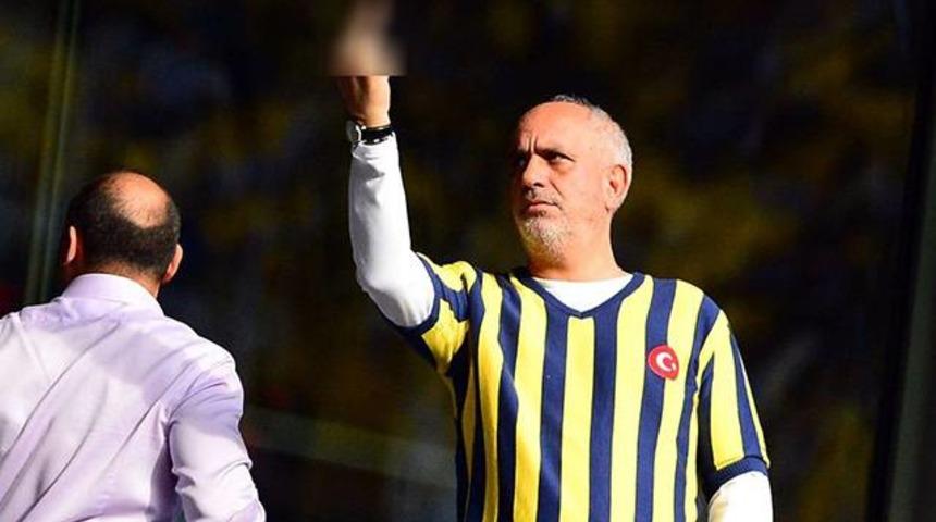Fenerbah&ccedil;e y&ouml;neticisi Cenk Başak'tan Galatasaray taraftarına şok hareket!