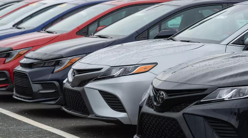 Binlerce aracı kapsıyor! Toyota'da g&uuml;venlik riski: Geri &ccedil;ağırma kararı aldı