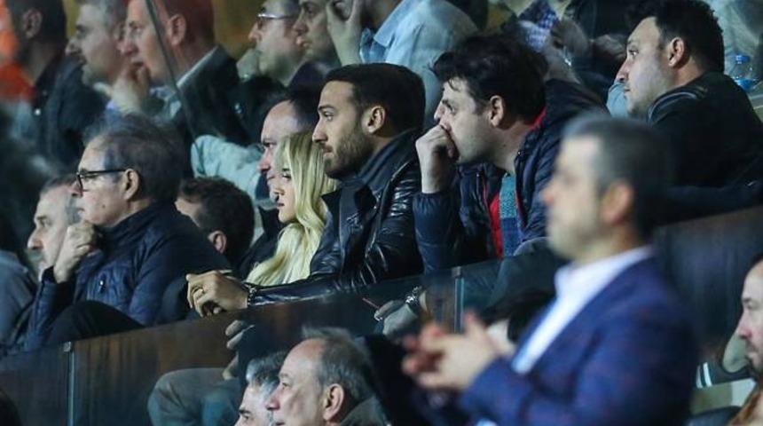 Cenk Tosun: G&ouml;nl&uuml;m Beşiktaş'tan yana