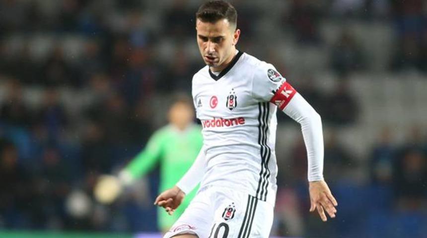 Beşiktaş'tan Oğuzhan &Ouml;zyakup'un sakatlığına dair a&ccedil;ıklama
