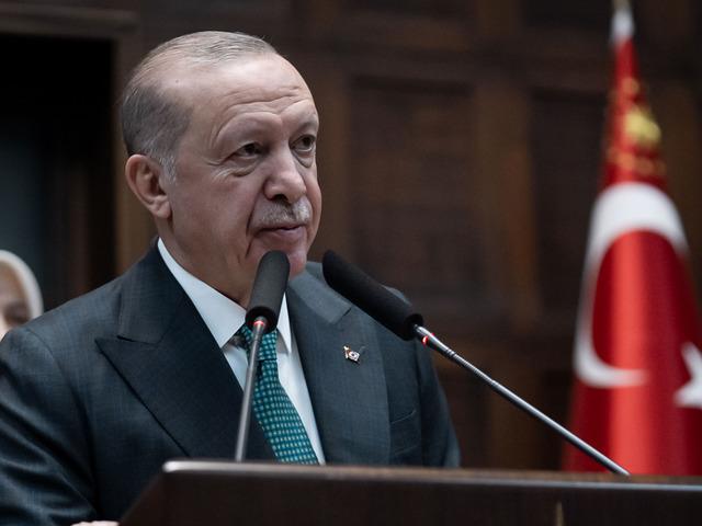 Cumhurbaşkanı Erdoğan a&ccedil;ık a&ccedil;ık uyardı: "El uzatanın eli yanar, macera arayan olursa hodri meydan deriz"