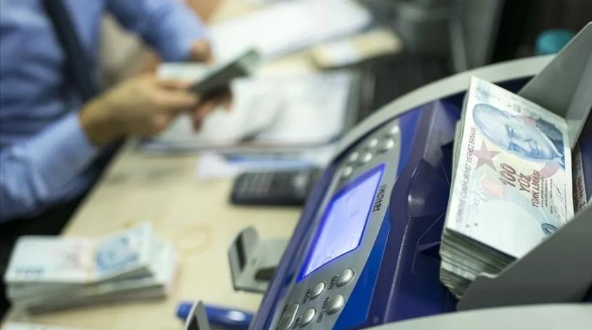 Yeni m&uuml;şteriye d&uuml;ş&uuml;k faiz! İşte Akbank, QNB ve Denizbank'ın oranları...