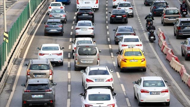 APP plaka düzenlemesi sonrası ek süre! Bakan Çiftçi'den multimedya yönetmeliği açıklaması: Uygulama yapmayacağız