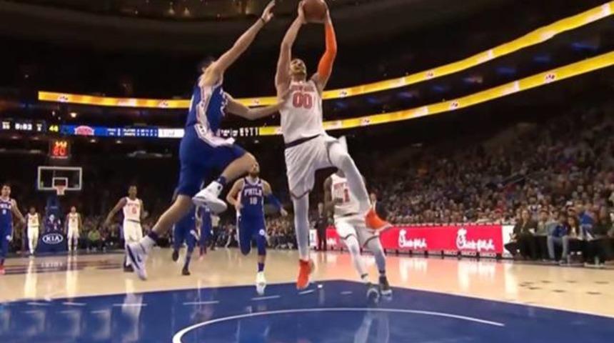 Ersan İlyasova, FET&Ouml;'c&uuml; Enes Kanter'i yere serdi!