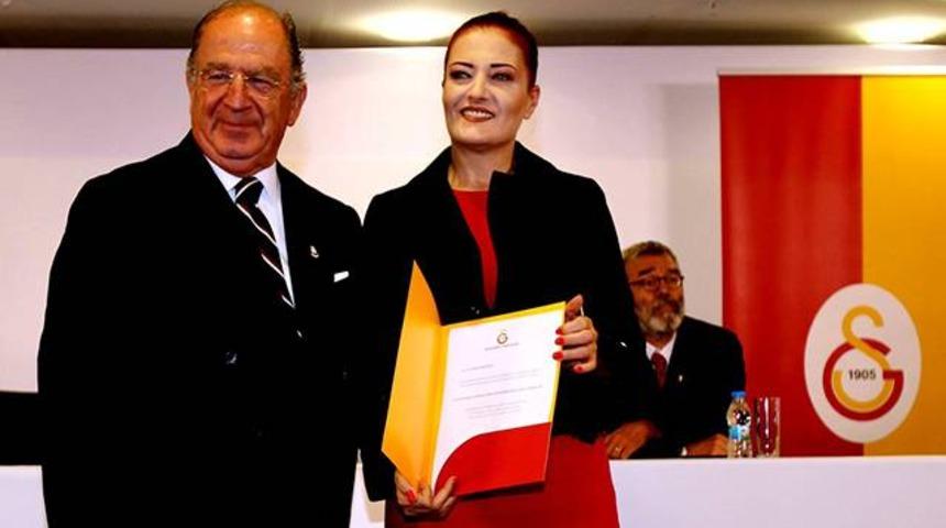 Candan Er&ccedil;etin'in Galatasaray başkanlığına aday olacağı iddia edildi