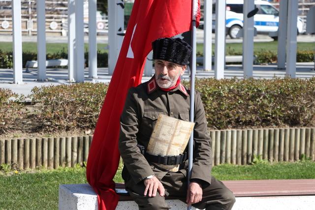 Şehitler i&ccedil;in İstanbul dan &Ccedil;anakkale ye y&uuml;r&uuml;yen gazi torunu Tekirdağ a ulaştı 2