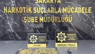 Konum atarak uyuşturucu satanlara polisten su&ccedil;&uuml;st&uuml;: 2 tutuklama