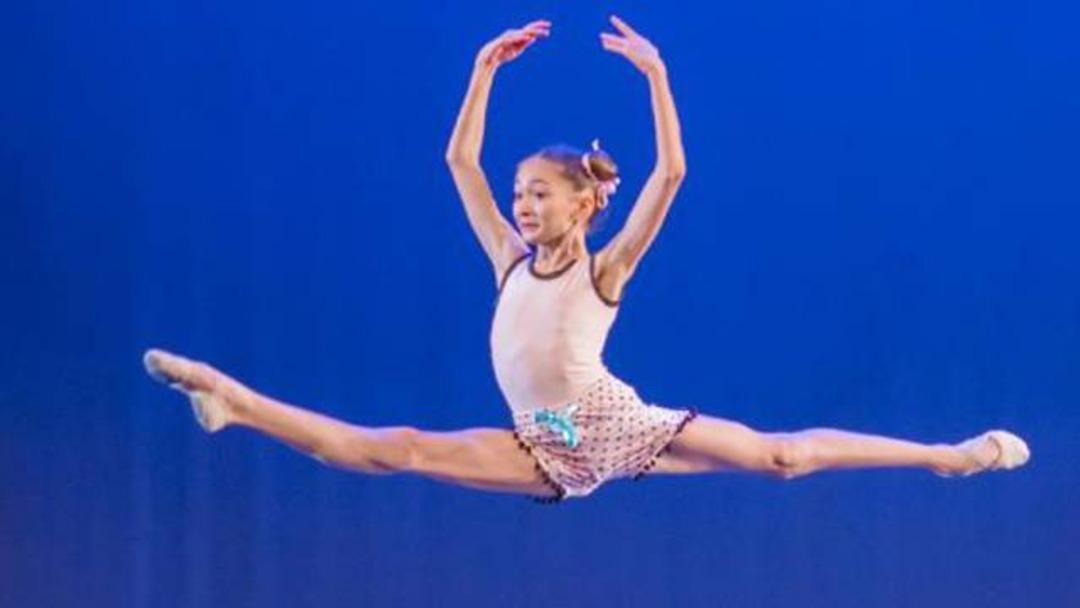 11 yaşındaki balerin Yasemin Kayabay'dan tarihi başarı