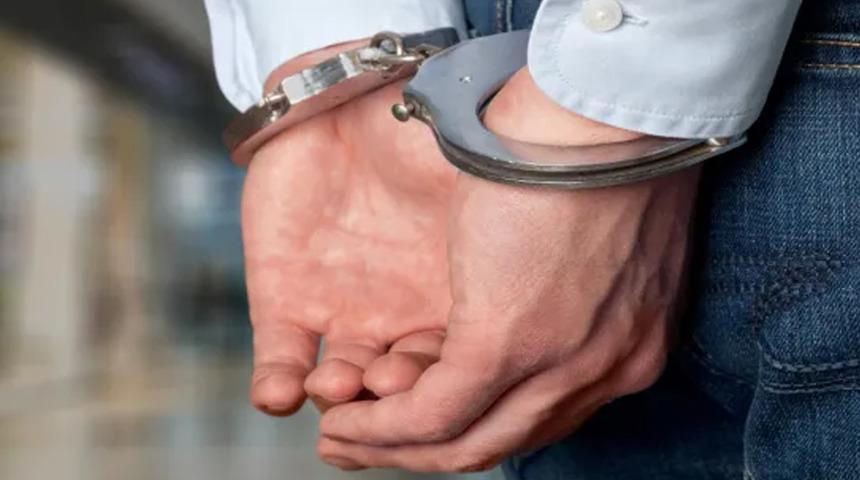 İzmir'de eski sevgilisini &ouml;ld&uuml;ren sanık hakim karşısında