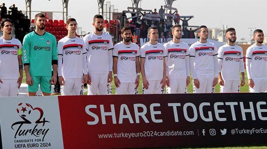 Manisaspor, Elazığspor deplasmanına gitmek i&ccedil;in u&ccedil;ak parası bulamadı