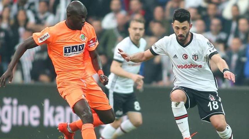 Beşiktaş-Aytemiz Alanyaspor ma&ccedil;ında kart g&ouml;ren Tolgay Arslan, Oğuzhan &Ouml;zyakup ve Atiba Hutchinson cezalı duruma d&uuml;şt&uuml;ler