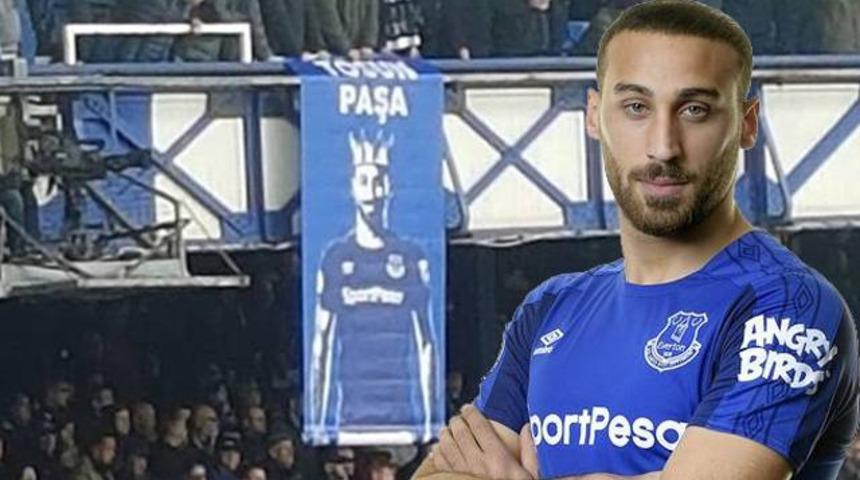 Everton taraftarından Tosun Paşa pankartı