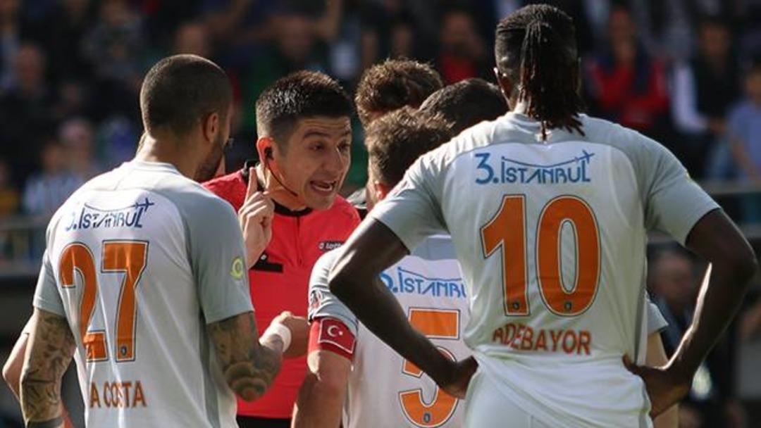 Emre Bel&ouml;zoğlu'na sosyal medyada tepki!