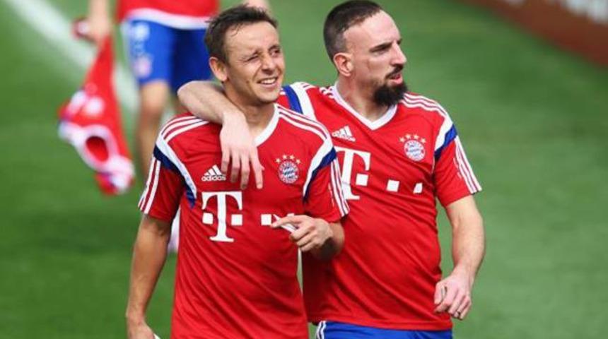 Beşiktaş'ın Rafinha'yı sezon sonu bedavaya alacağı iddia edildi