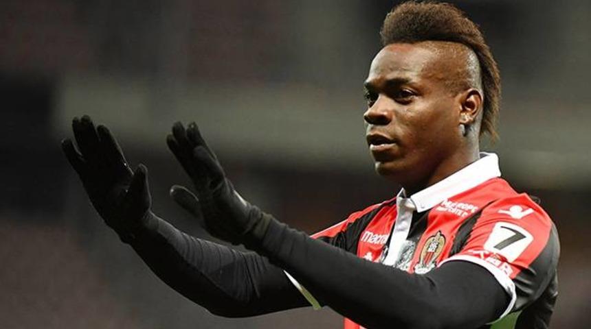 Fenerbah&ccedil;e Balotelli'yi bedava almak istiyor