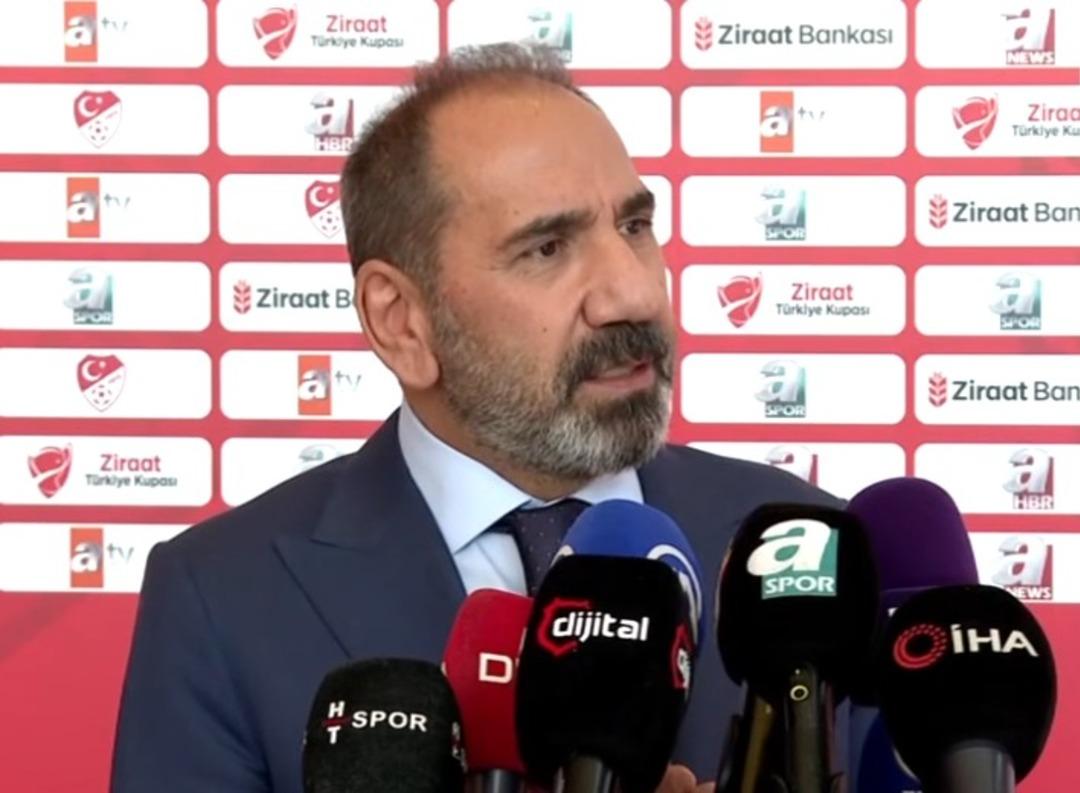 VAR odası kapıları kul&uuml;plere a&ccedil;ılıyor! Mecnun Otyakmaz dan T&uuml;rk futbolunu sarsacak s&ouml;zler 1