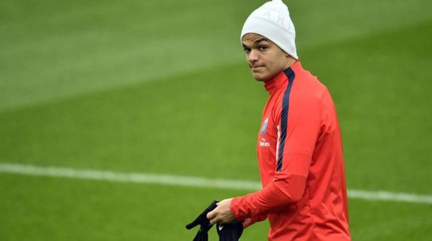 Kluivert'tan Ben Arfa'ya: 'Fenerbah&ccedil;e'ye git'